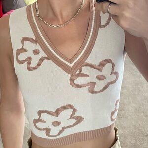 FLOWER SWEATER KNIT TANK